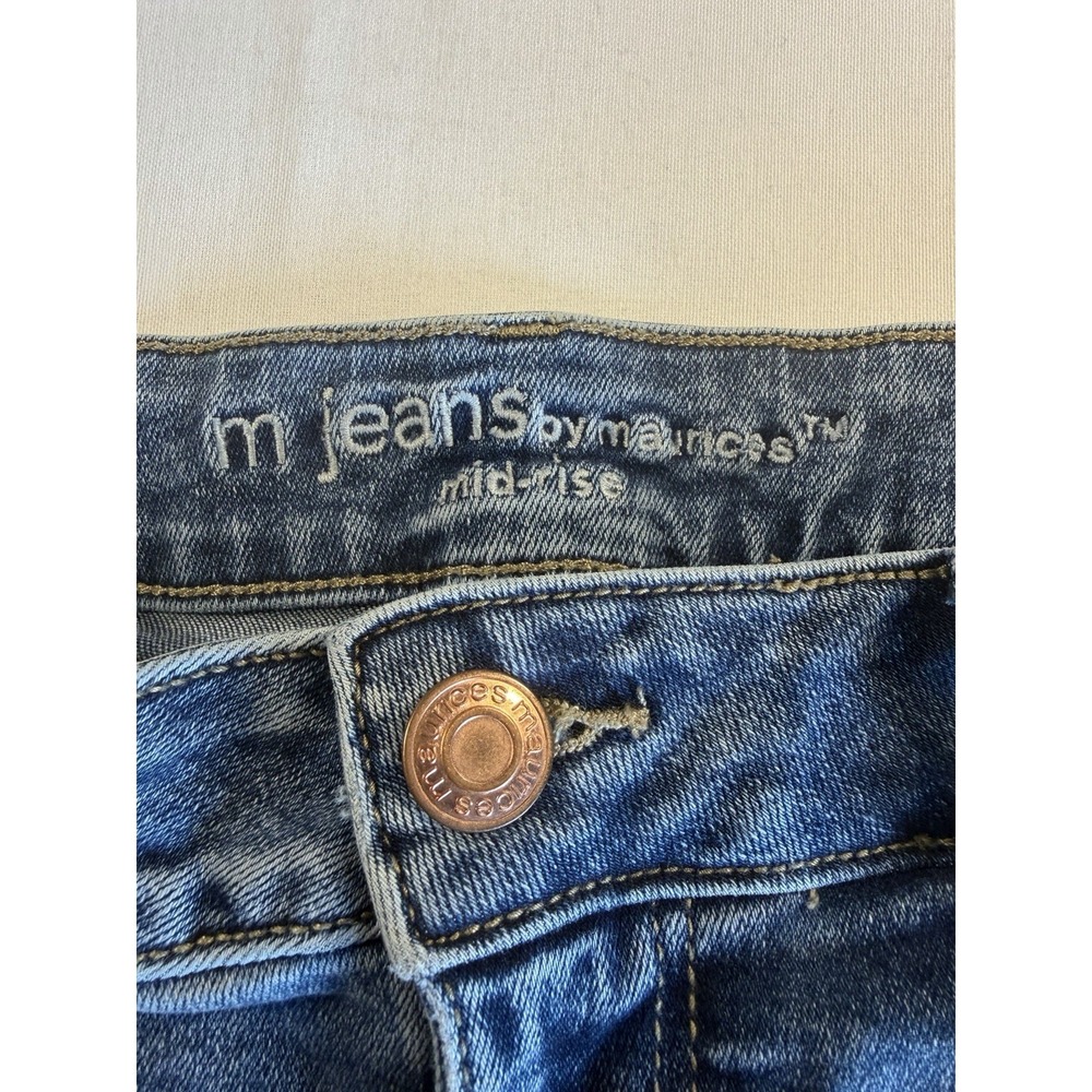 Maurices Cropped Women's Size 6 Mid Rise Distressed Stretch Denim Medium‎ Wash